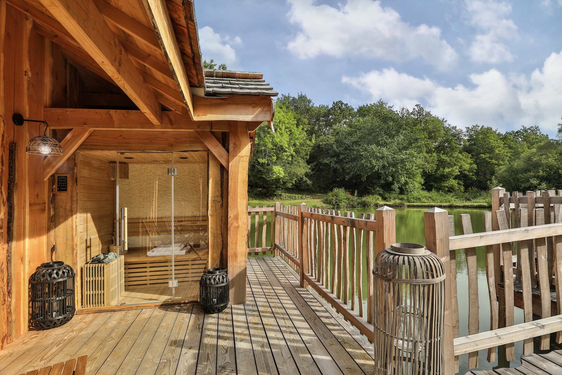 LA CABANE DU LAC
