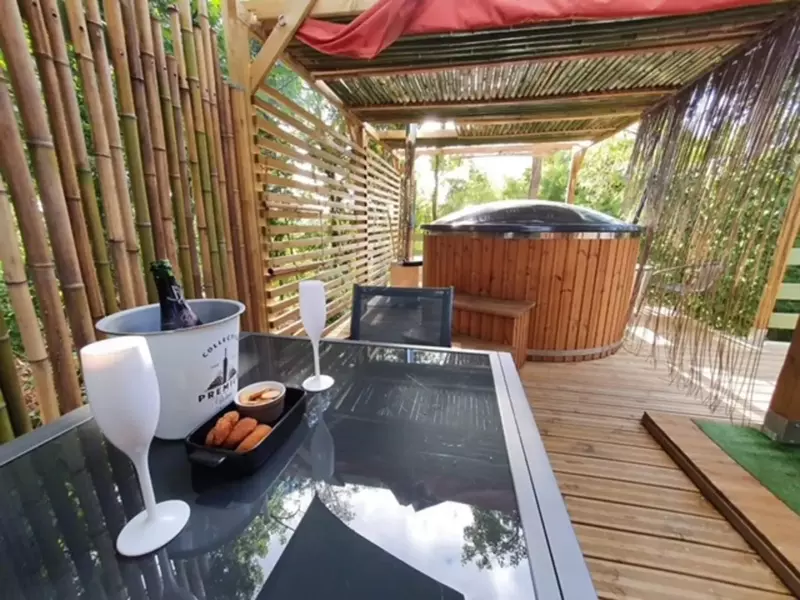 La cabane du Panda avec bain finlandais privatif