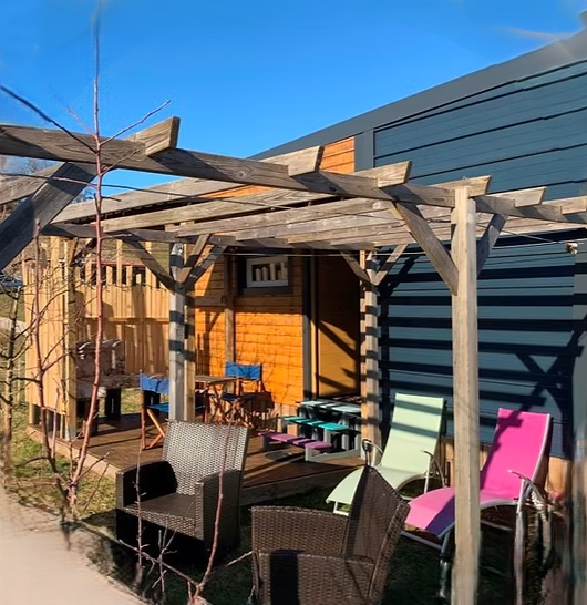 Tiny house