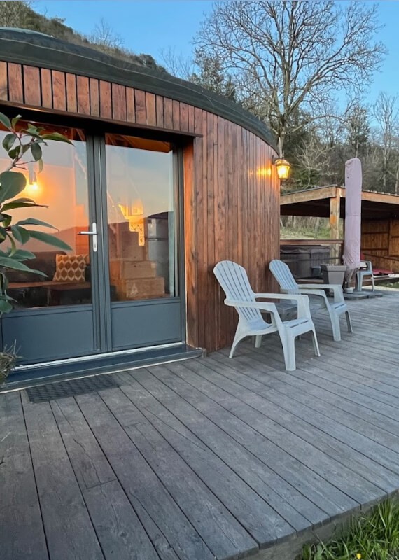 Cabane insolite circulaire avec spa privatif