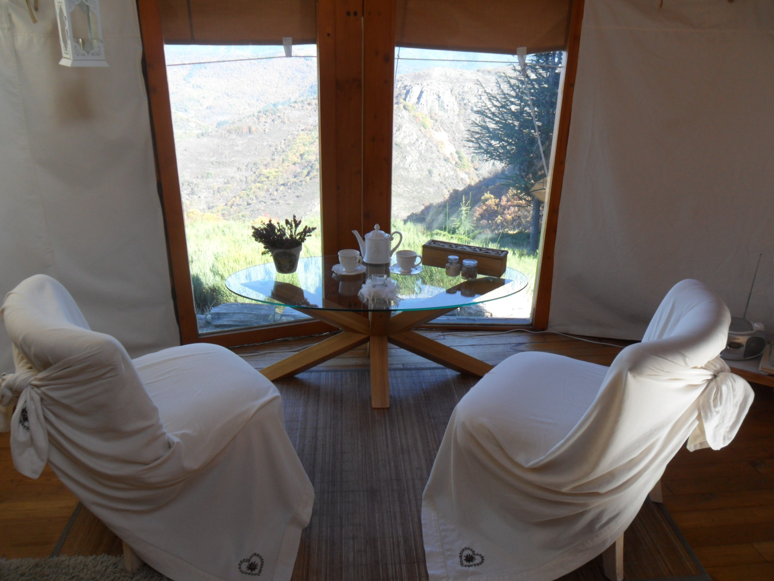 Yourte du Bois d�Eden en Ard�che