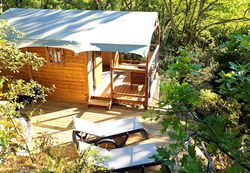 Le Vallon, cabane-lodge � Balazuc