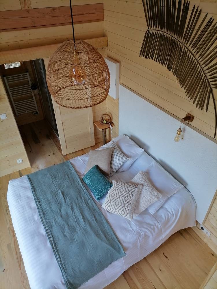 Cabane L�Emb�ne avec spa privatif