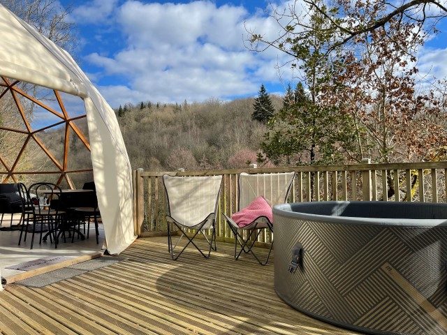 D�me lodge avec SPA � d�me g�od�sique avec spa privatif