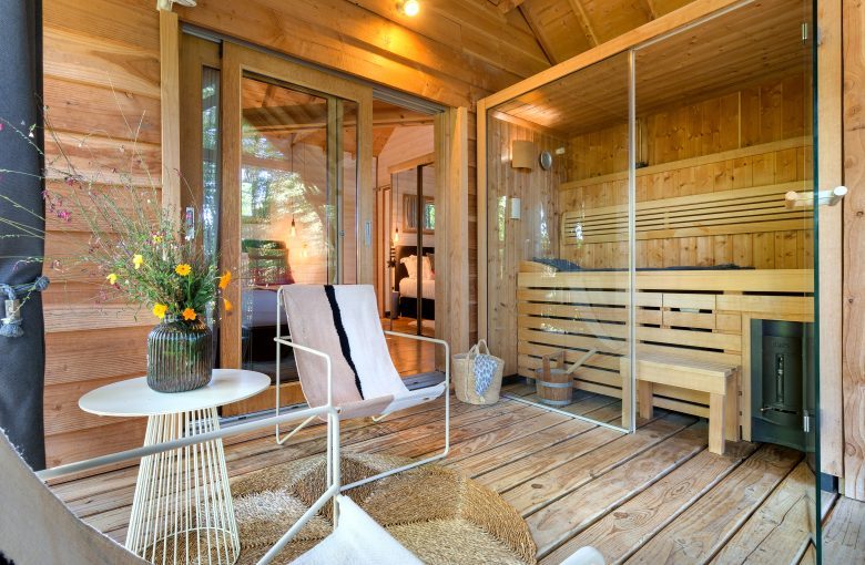 Cypr�s si haut, cabane perch�e avec spa privatif