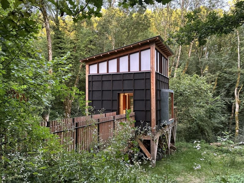 La Kioub, cabane contemporaine en for�t