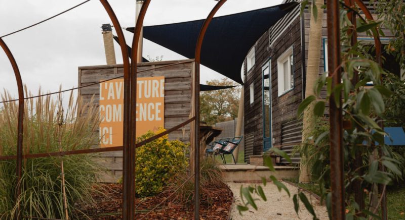 La Cabotte bleue, tiny house au toit ouvrant