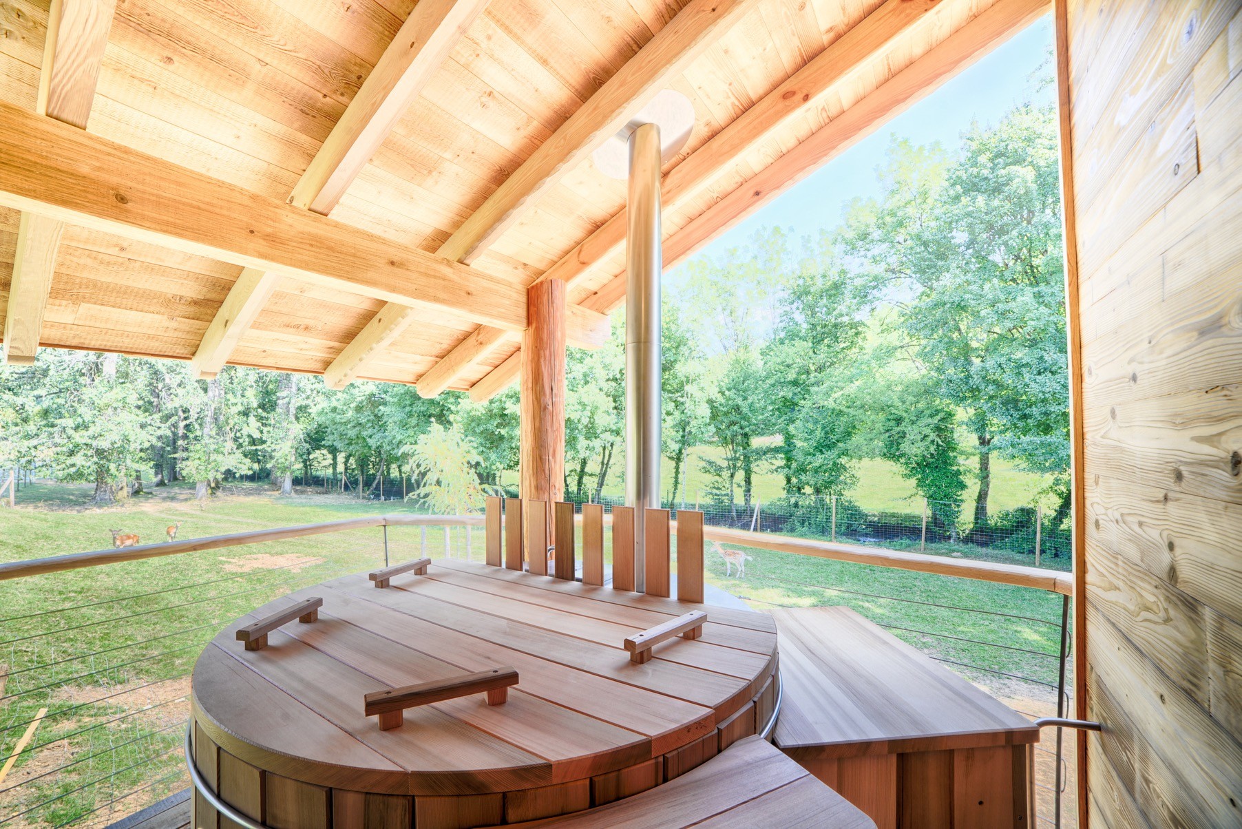 Cabane Spa des Daims avec bain nordique