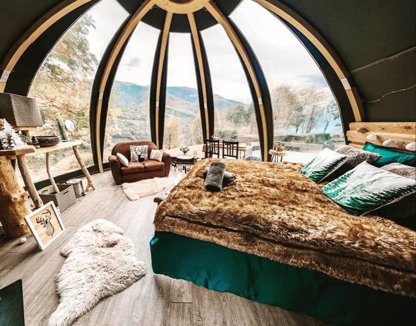 La Cougne et son Jacuzzi, d�me avec spa privatif